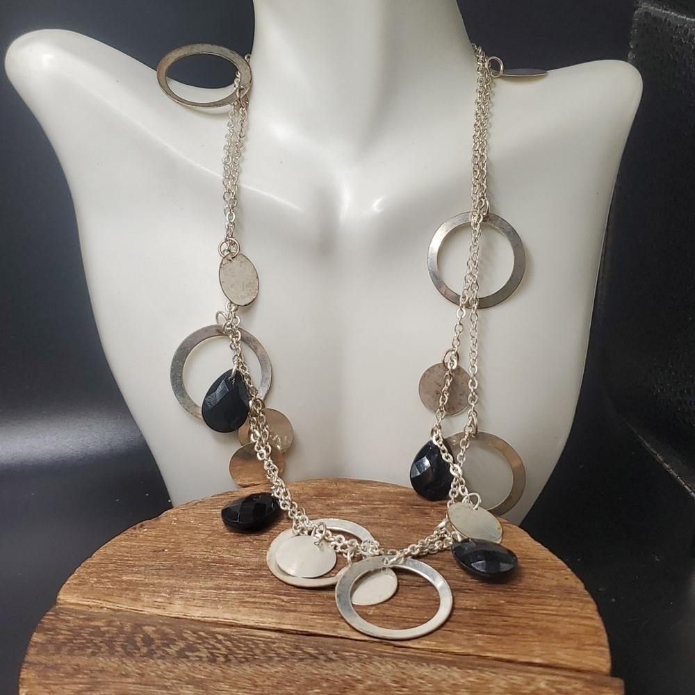 N3432‎ Hippy Hoops Retro Dance Necklace
